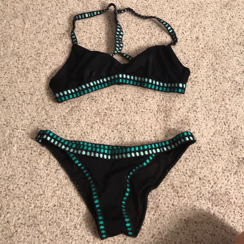 Victoria’s Secret bikini